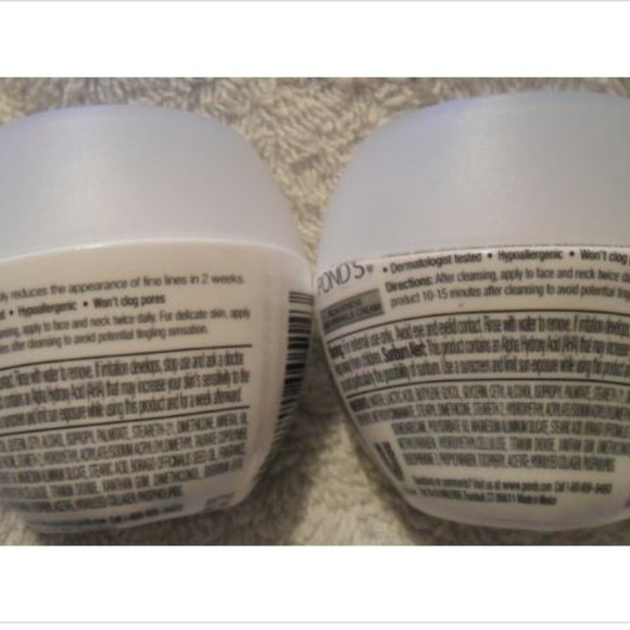 2 PONDS Rejuveness Anti Wrinkle Line Reducer Cream - Picture 6 of 8